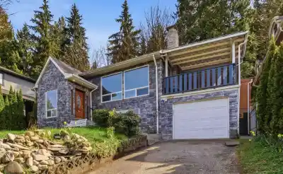 2331 HENRY STREET, Port Moody BC V3H 2J4