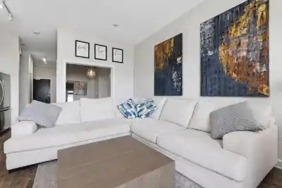 602 121 BREW STREET, Port Moody BC V3H 0E2