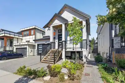 10628 124 STREET, Surrey BC V3V 0E2