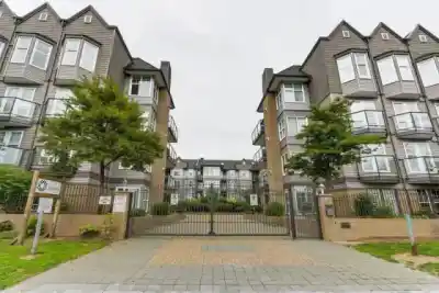 217 20200 56 AVENUE, Langley BC V3A 8S1