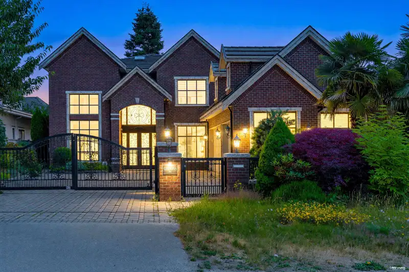 5628 GIBBONS DRIVE, Richmond