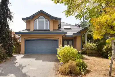 2456 149A STREET, Surrey BC V4P 1N7