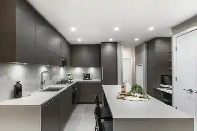 4609 2108 GILMORE AVENUE, Burnaby BC V5C 0N8