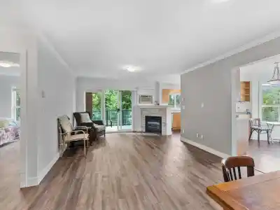 303 20239 MICHAUD CRESCENT, Langley BC V3A 8L1