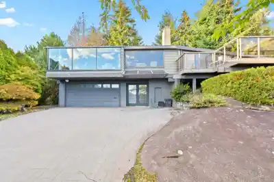 4579 WOODGREEN COURT, West Vancouver BC V7S 2V8
