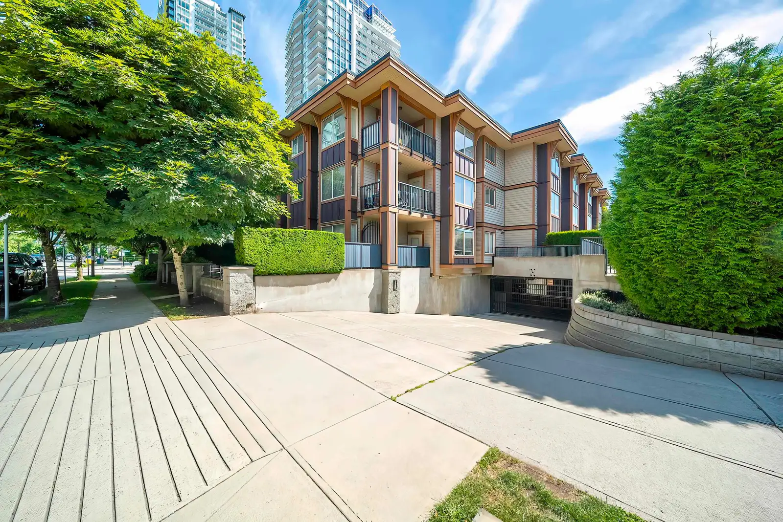 110 5000 IMPERIAL STREET, Burnaby BC V5J 1C8