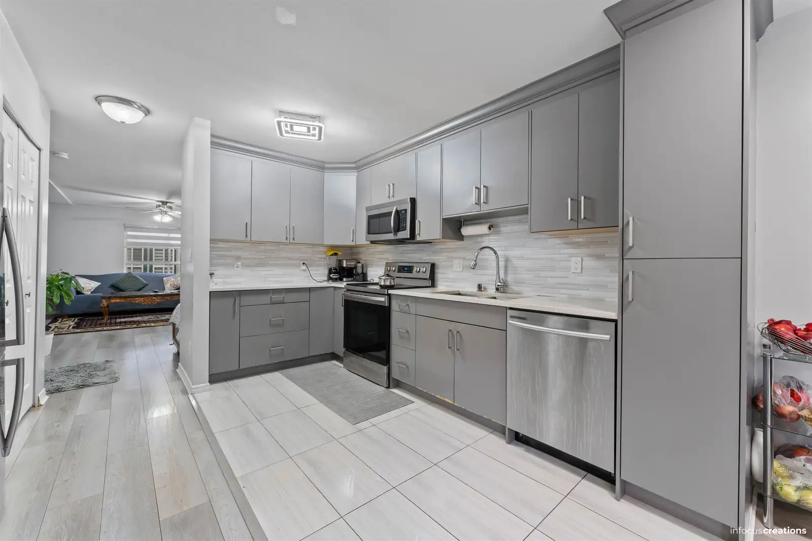 9 12730 66 AVENUE, Surrey BC V3W 1P3