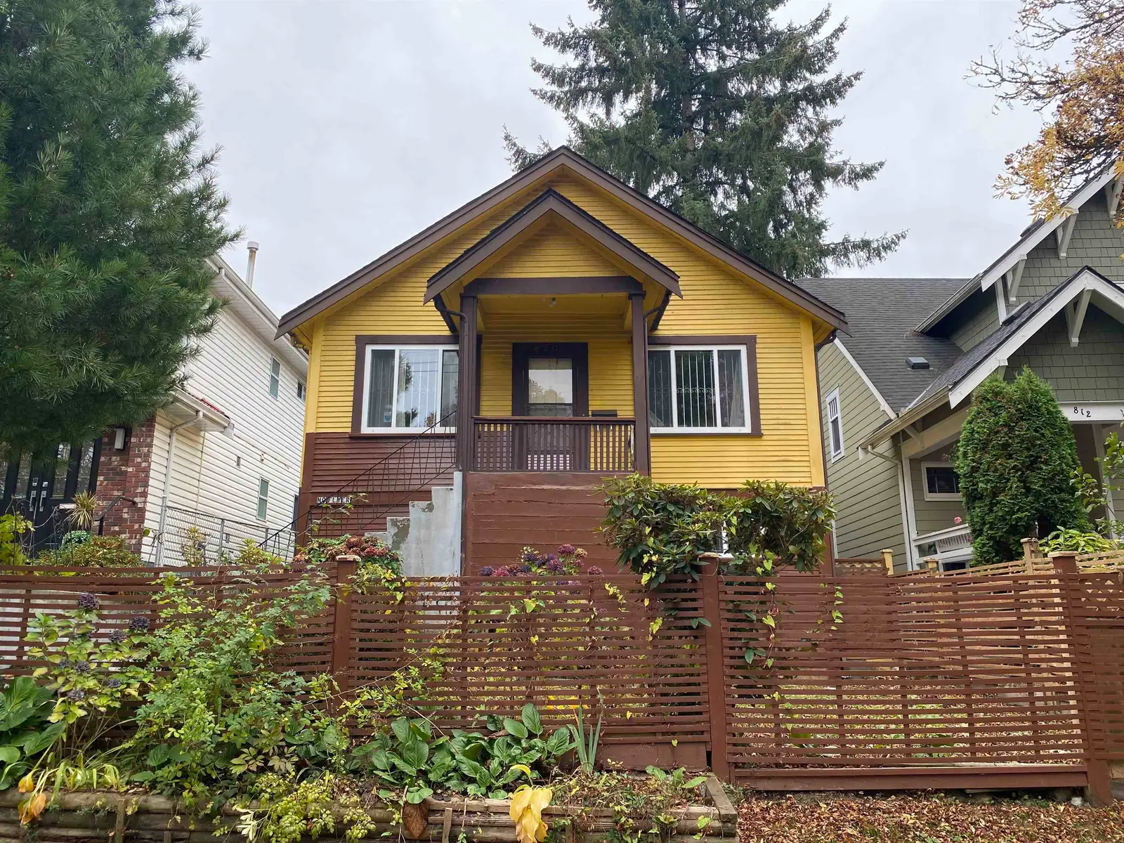 820 E 31ST AVENUE, Vancouver BC V5V 2X1