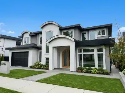 13512 14 AVENUE, White Rock BC V4A 5H5