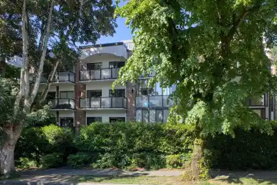 309 1535 NELSON STREET, Vancouver BC V6G 1M2