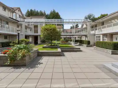 21 5575 PATTERSON AVENUE, Burnaby BC V5H 2M6