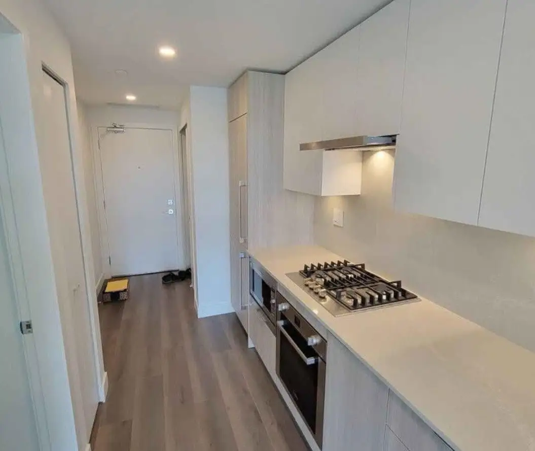 1008 901 LOUGHEED HIGHWAY, Coquitlam BC V3K 3T3