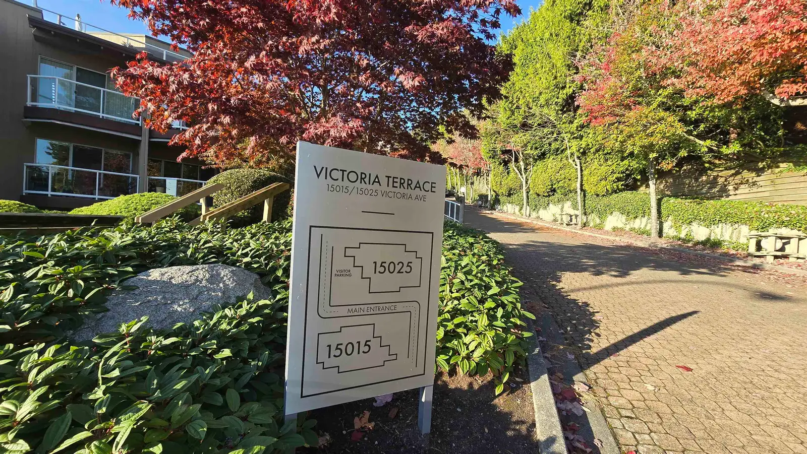 401 15025 VICTORIA AVENUE, White Rock BC V4B 1G2