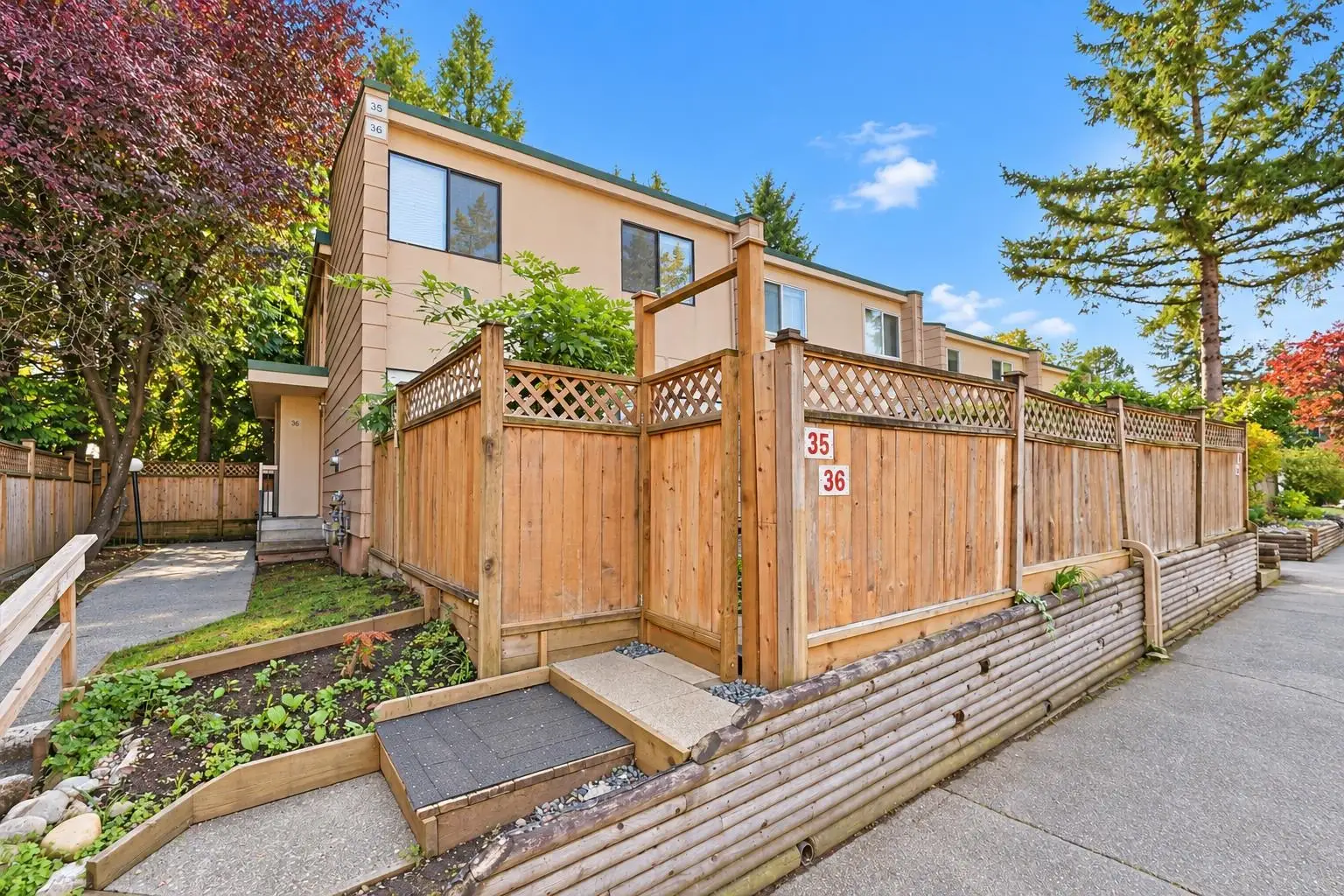 36 10565 153 STREET, Surrey BC V3R 4H9
