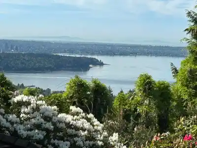 1378 CHARTWELL DRIVE, West Vancouver BC V7S 2R5