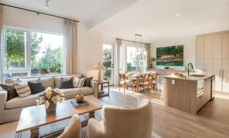 137 3630 HARPER ROAD, Coquitlam