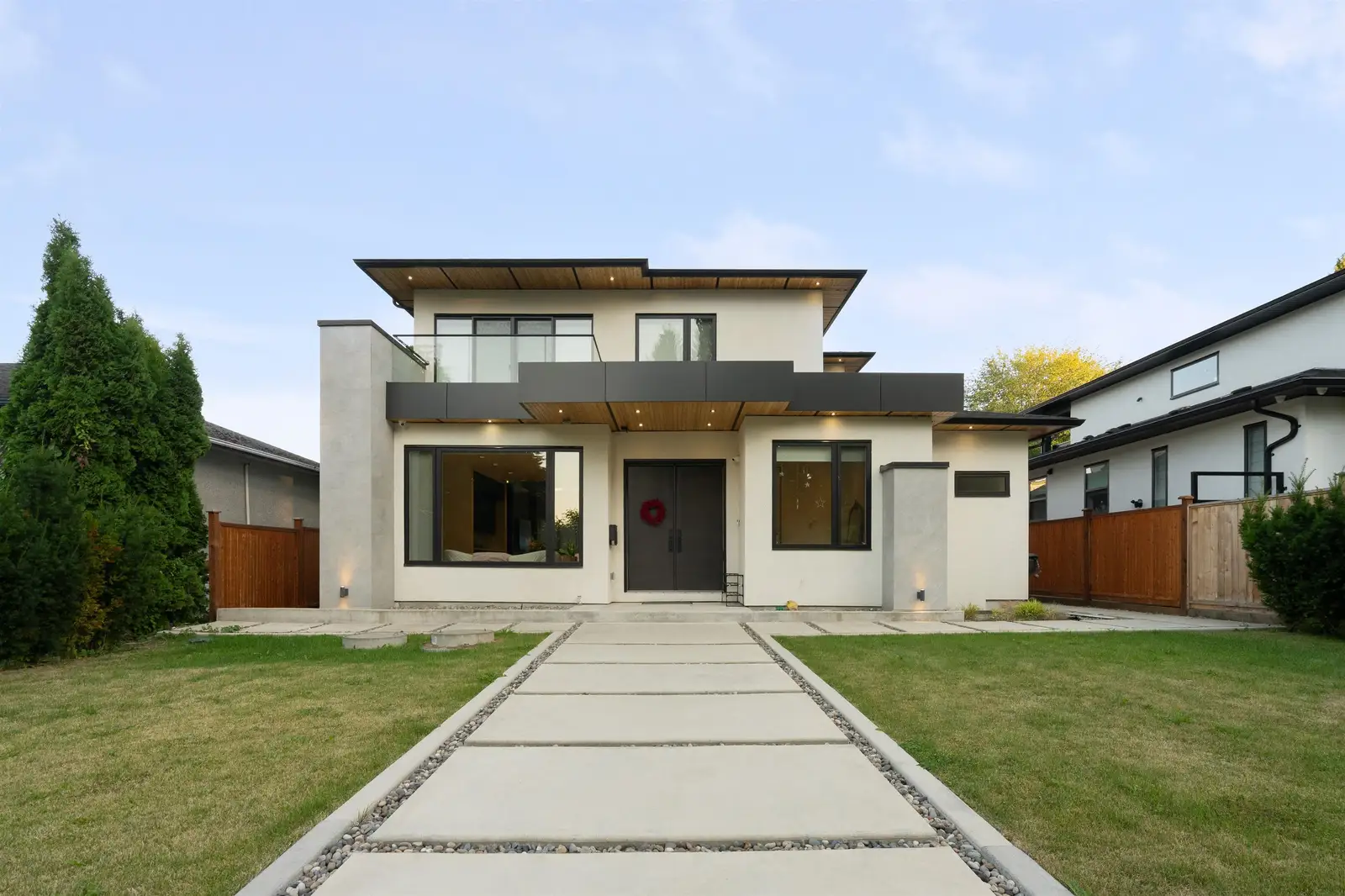 8256 WEDGEWOOD STREET, Burnaby BC V3N 1C4