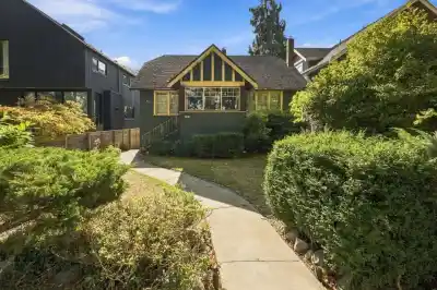 840 W 22ND AVENUE, Vancouver BC V5Z 1Z9