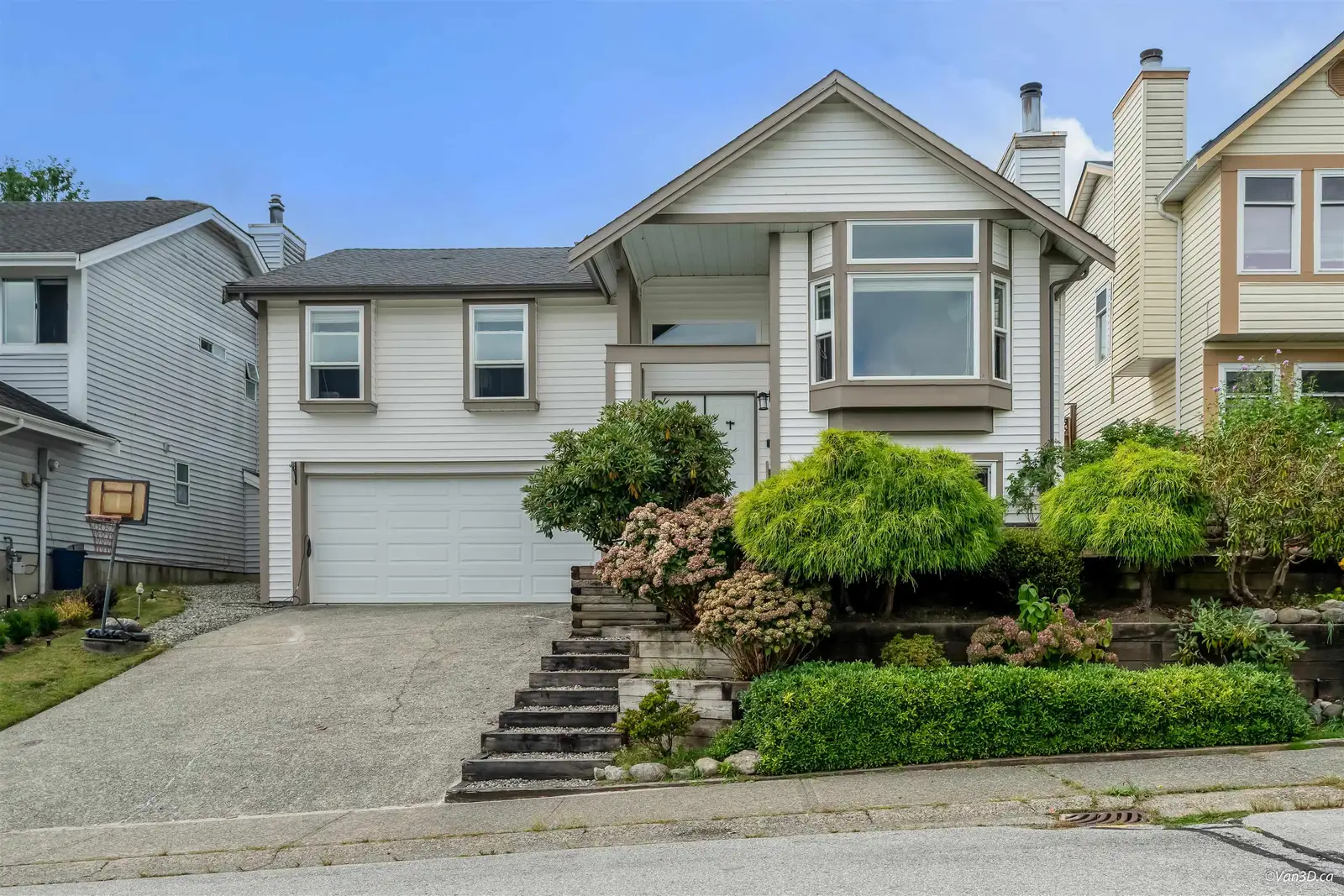 1298 JORDAN STREET, Coquitlam BC V3B 6M7