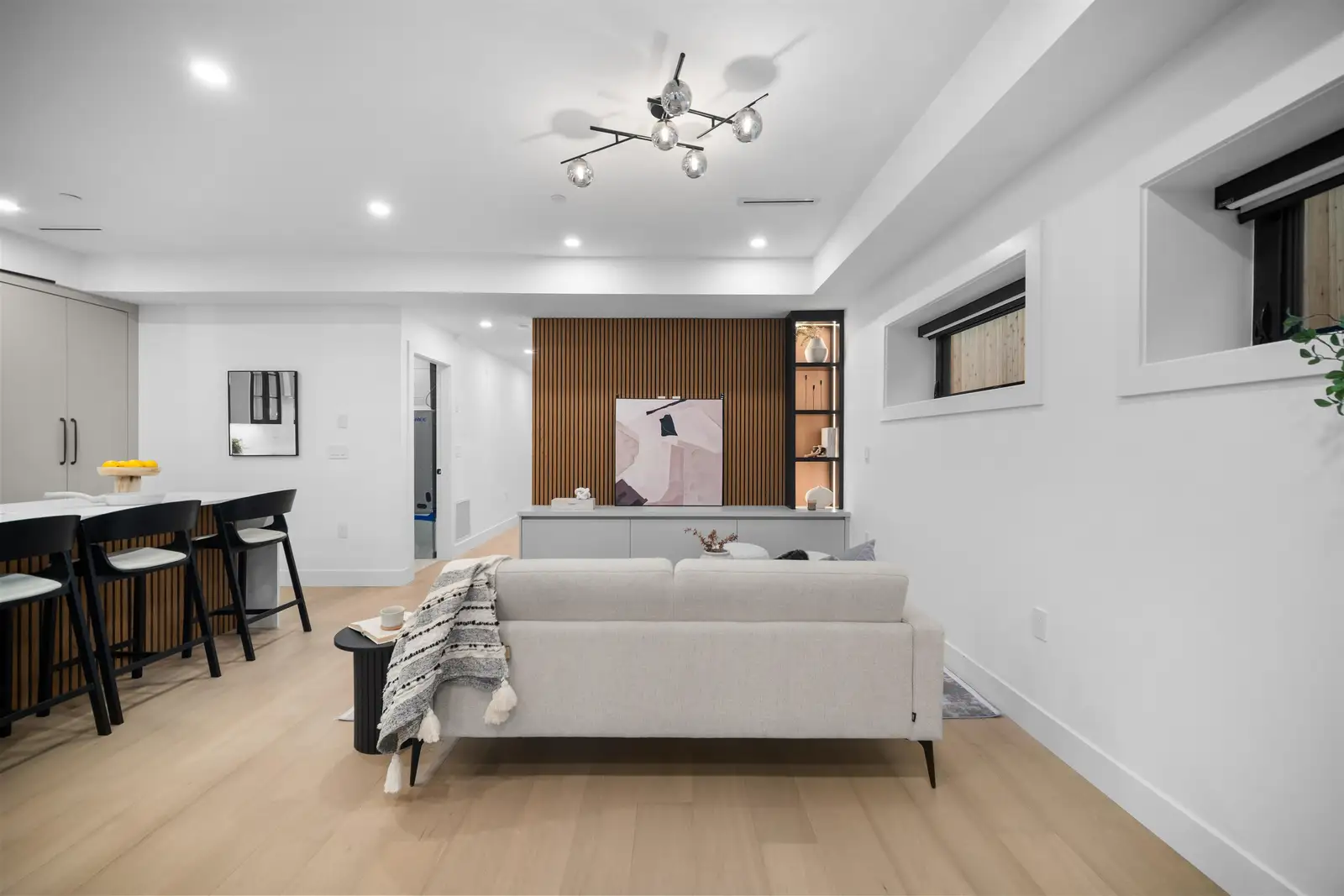 3 6879 QUEBEC STREET, Vancouver BC V5X 3G3