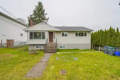 12679 97A AVENUE, Surrey BC V3V 2H6