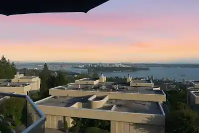 2343 FOLKESTONE WAY, West Vancouver BC V7S 3C9