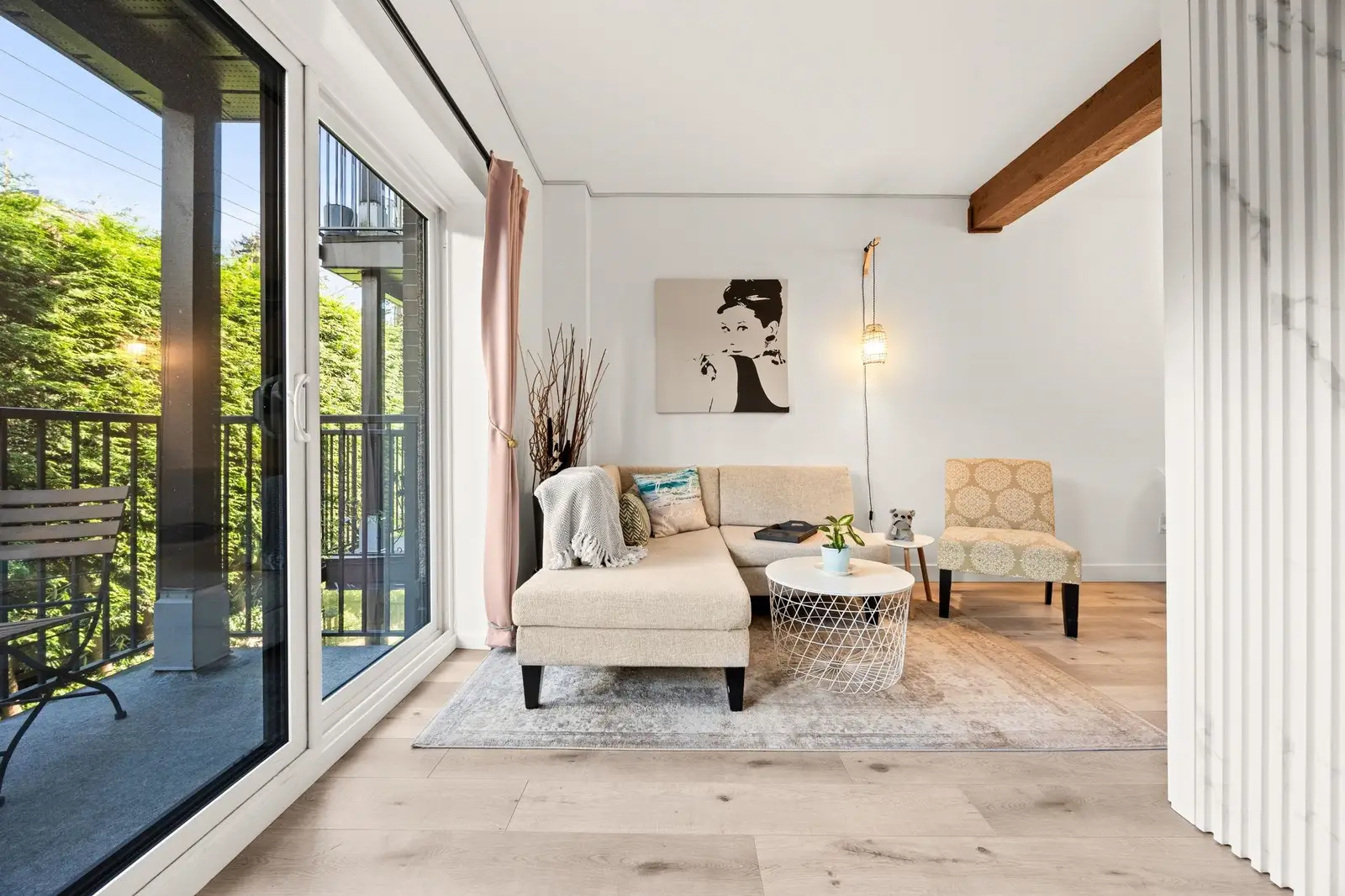 207 1655 NELSON STREET, Vancouver BC V6G 1M4