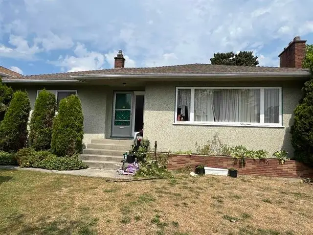 4881 HIGHLAWN DRIVE, Burnaby BC V5C 3T2
