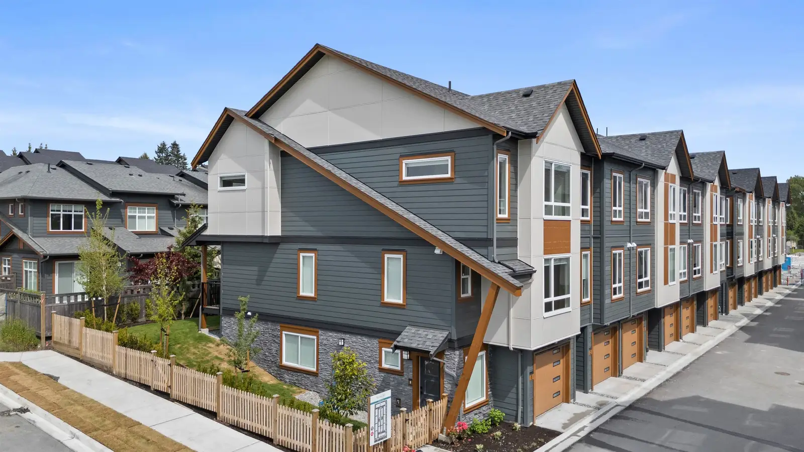 1 17155 79A AVENUE, Surrey BC V4N 0E5