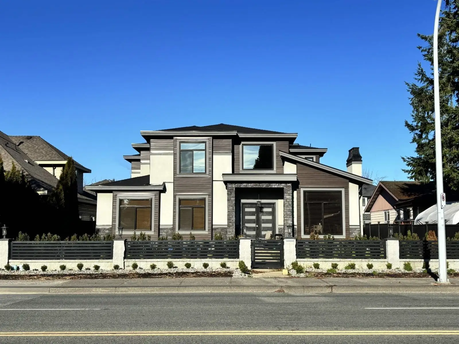 14969 96 AVENUE, Surrey BC V3R 9V6