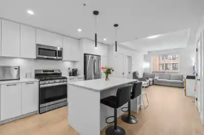 210 20052 83A AVENUE, Langley BC V2Y 3P4