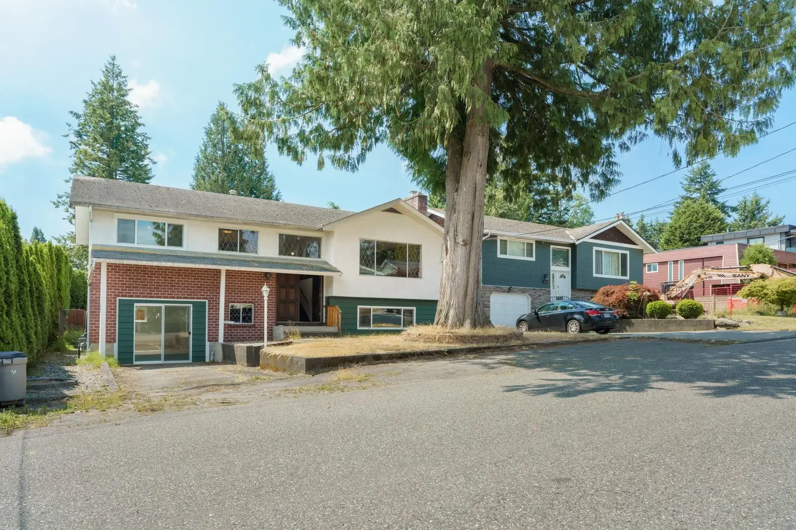 15732 GOGGS AVENUE, White Rock BC V4B 2N7