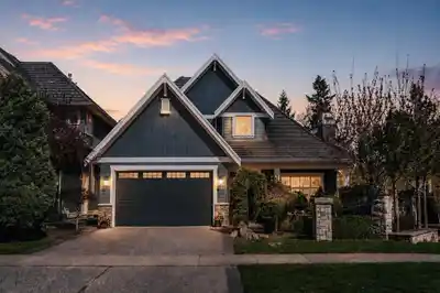 15497 37A AVENUE, Surrey BC V3Z 0H6