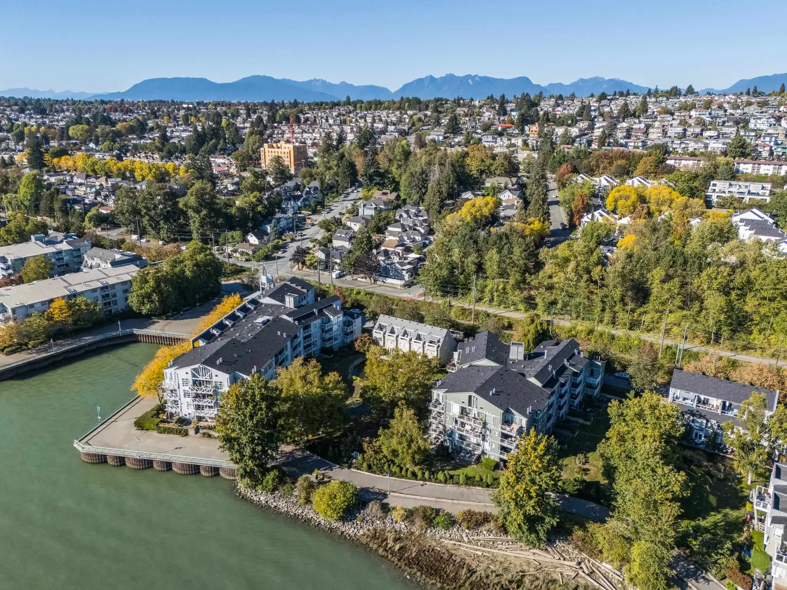 303 2080 E KENT AVENUE SOUTH, Vancouver BC V5P 4X2