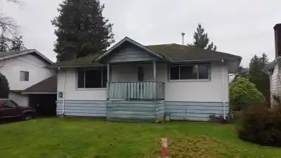 3349 JERVIS STREET, Port Coquitlam BC V3B 4P4