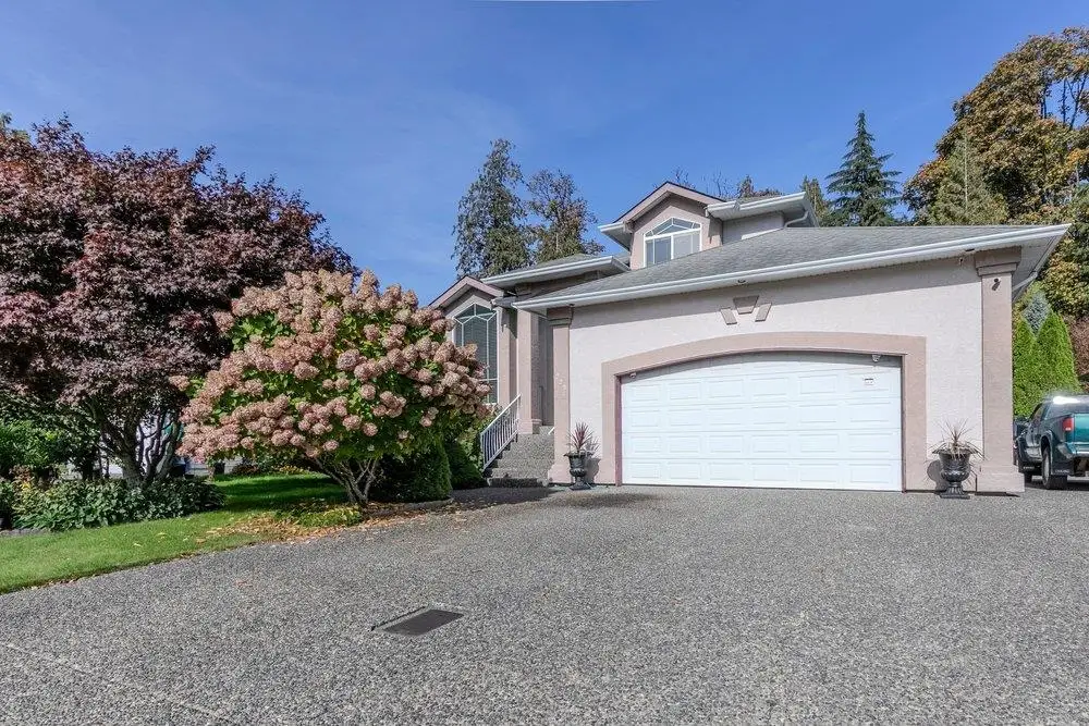 223 BALSAM AVENUE, Harrison Hot Springs BC V0M 1K0