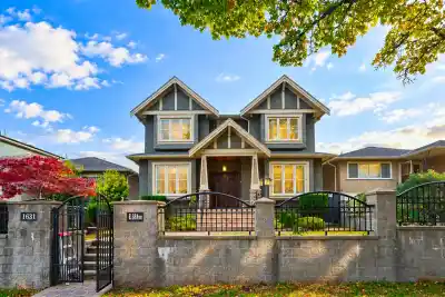 1631 E 58TH AVENUE, Vancouver BC V5P 2C1