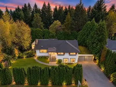 4380 WOODCREST ROAD, West Vancouver BC V7S 2W1