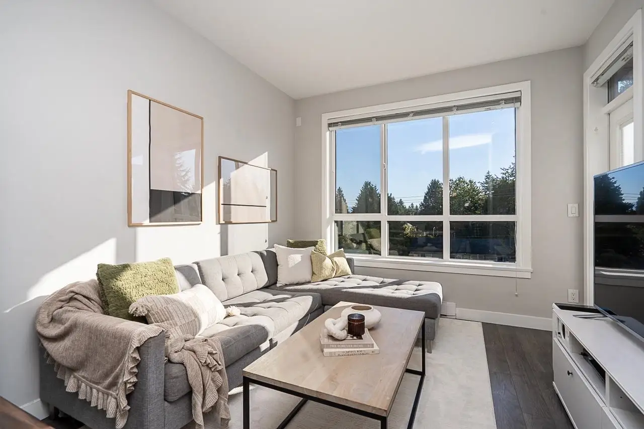 405 15388 105 AVENUE, Surrey BC V3R 0C4