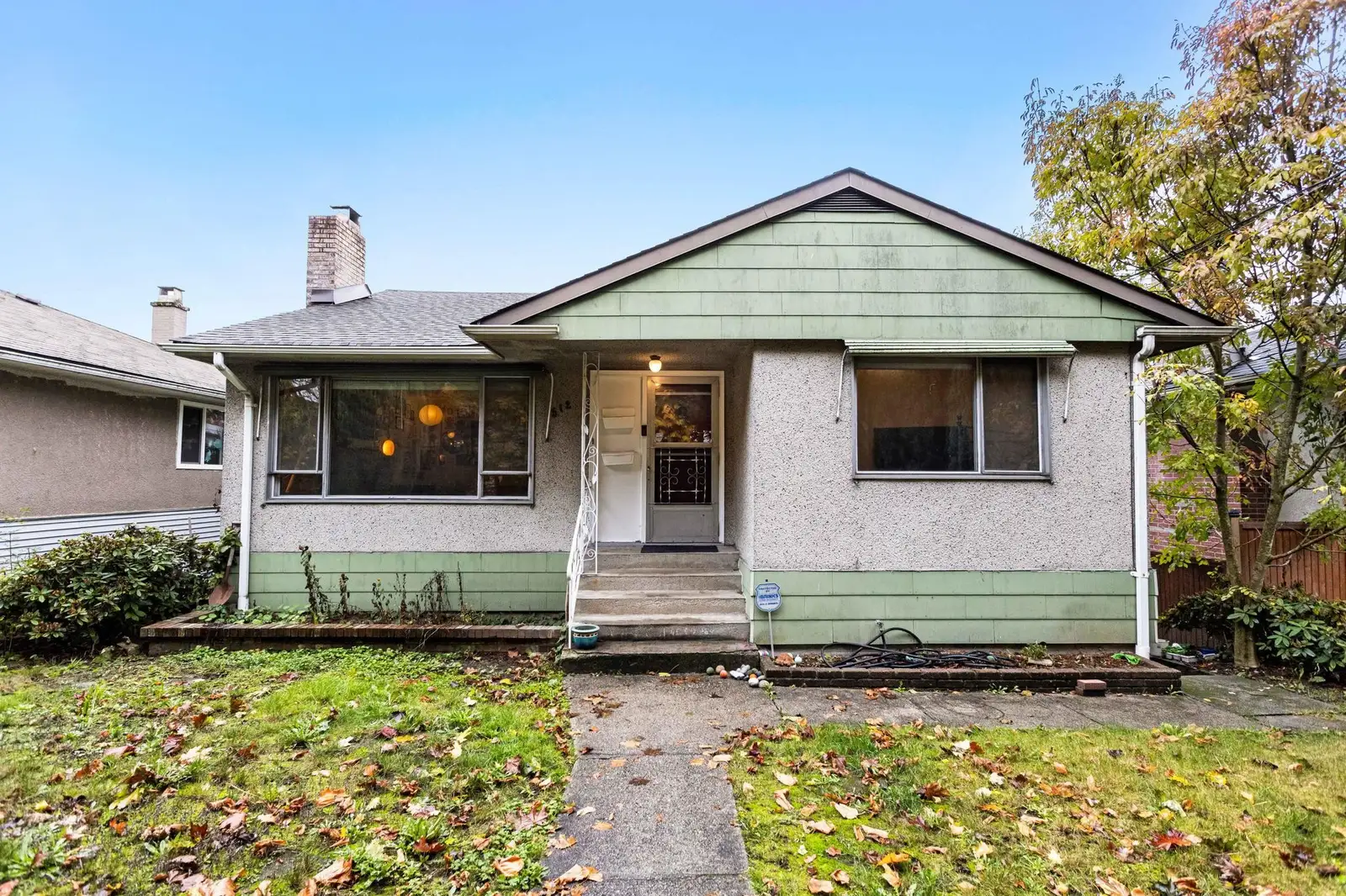 512 GARRETT STREET, New Westminster BC V3L 3S6