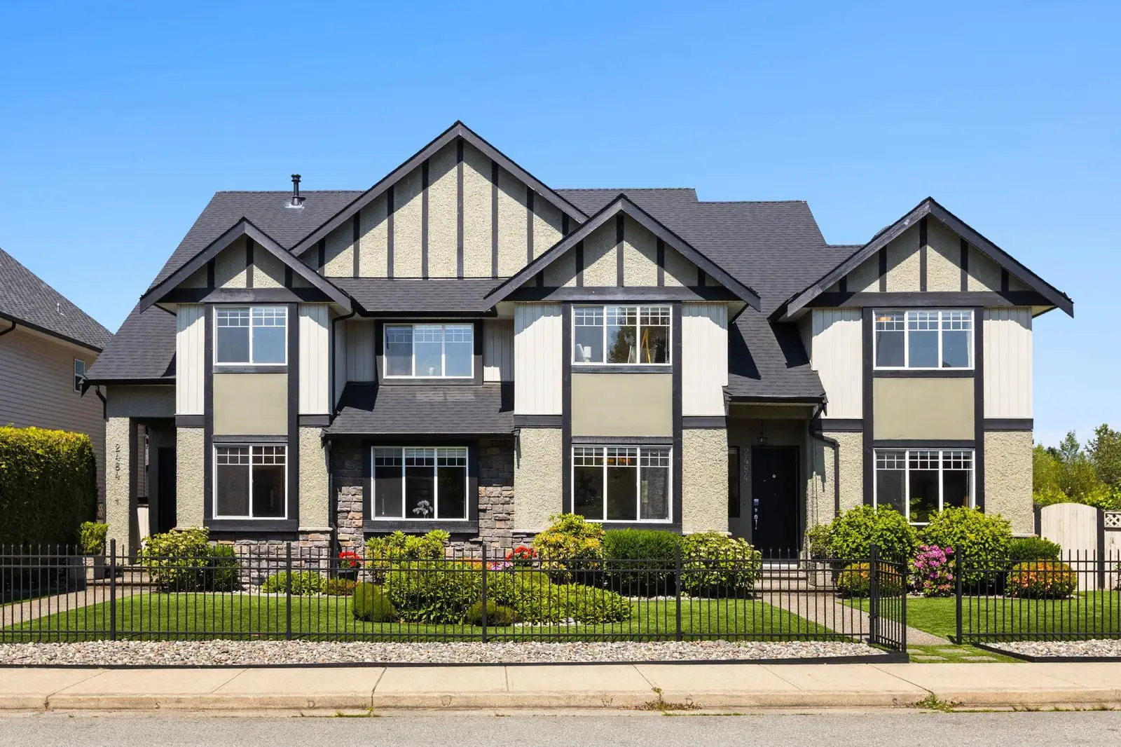 A/B 2484 NILE GATE, Port Coquitlam BC V3B 8B3