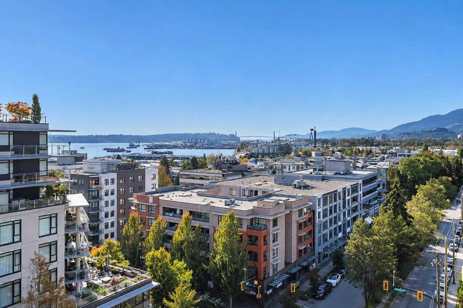 1004 170 W 1ST STREET, North Vancouver BC V7M 3P2