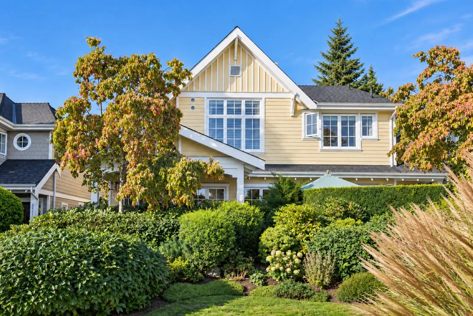 2015 ESQUIMALT AVENUE, West Vancouver BC V7V 1S3
