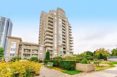 705 10523 UNIVERSITY DRIVE, Surrey BC V3T 5T8