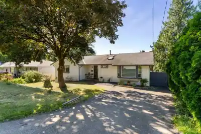 11399 S LOUGHREN DRIVE, Surrey BC V3R 4Z5
