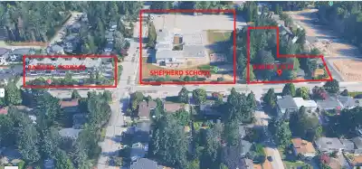 13671 16 AVENUE, Surrey BC V4A 1P7