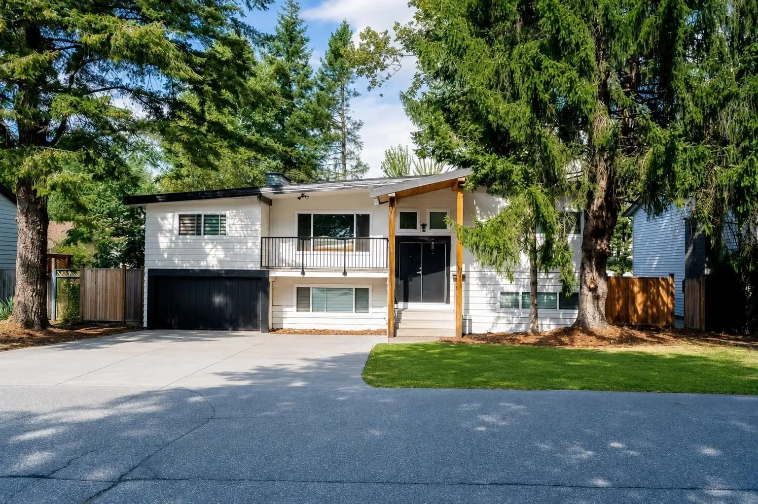 14125 75 AVENUE, Surrey BC V3W 2S9