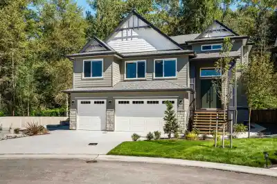 24461 JENEWEIN DRIVE, Maple Ridge BC V2W 1H8