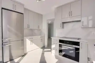 1203 140 E 14TH STREET, North Vancouver BC V7M 1J2