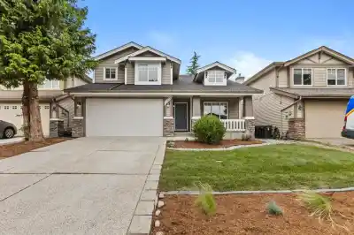 20613 66A AVENUE, Langley BC V2Y 2Y4